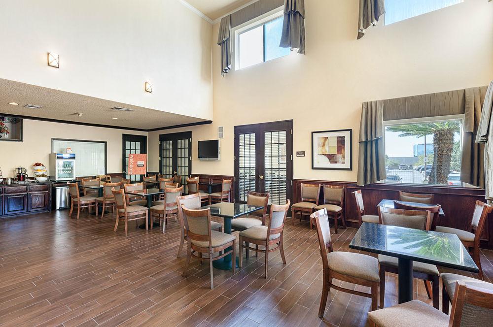 Comfort Suites San Antonio Airport North Extérieur photo